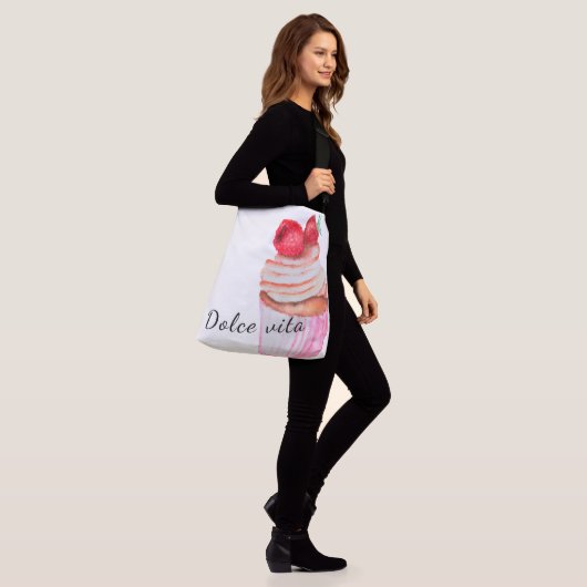 Canvas tas Dolce vita met raspbertenscakelvormig o (Op model)