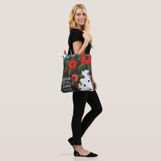 canvas tas "Patchwork Meadow" oppies met scripts (Op model)