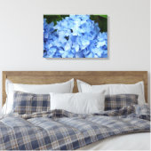Canvas - Verpakt - Blue Hydrangea Afdruk (Insitu (Slaapkamer))