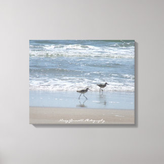 Canvas: Zandlopers op het strand - Topsail Island Canvas Afdruk