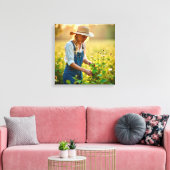 Canvasprint (Meisje op het platteland) Canvas Afdruk (Insitu (Woonkamer))