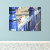 Canvasprint - Mus op hek Canvas Afdruk (Insitu (Houten vloer))