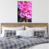 Canvasprint Roze Geraniumbloesems Canvas Afdruk (Insitu (Slaapkamer))
