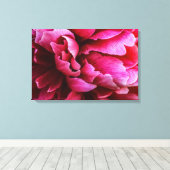 Canvasprint Roze Pioenblaadjes Canvas Afdruk (Insitu (Houten vloer))