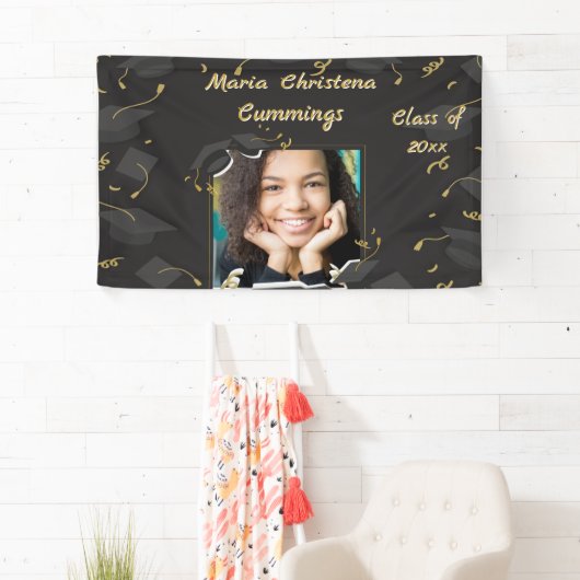 Cap & Confetti Graduation Spandoek (Insitu)