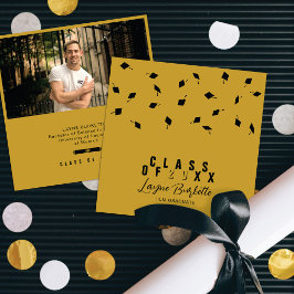 Cap Toss Black & Gold Graduation Announcement Kaart