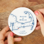 Cape Cod Bruiloft Welkomstfeest Cocktail Uur Ronde Kartonnen Onderzetter<br><div class="desc">Proost u op leuke tijden op Cape Cod tijdens uw bruiloftsviering aan de kust met deze gepersonaliseerde Cape Cod kaart papieren onderzetters. Perfecte aangepaste papieren onderzetters voor uw Cape Cod clam bake, verlovingsfeest, bruiloft welkomstfeest, cocktail uur of bruiloft receptie. De handgetekende kaart van Cape Cod omvat Barnstable, Bourne, Brewster, Buzzards...</div>
