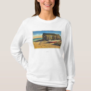 Cape Cod, MassachusettsView of a Lobster Shack T-shirt