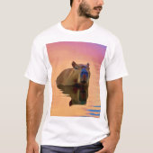 Capibara komt uit een rustig meer t-shirt (Voorkant)