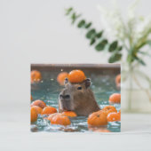 Capibara met drijvende Sinaasappels Briefkaart (Staand voorkant)