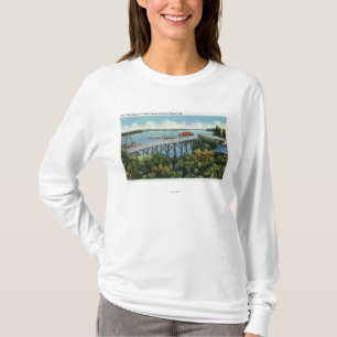 Capital Island New Foot Bridge Uitzicht T-shirt