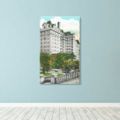 Capitol Approach Uitzicht of NY Telephone Co. Bldg Canvas Afdruk (Insitu (Houten vloer))