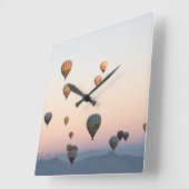 Cappadocië. ballonvlucht vierkante klok (Hoek)