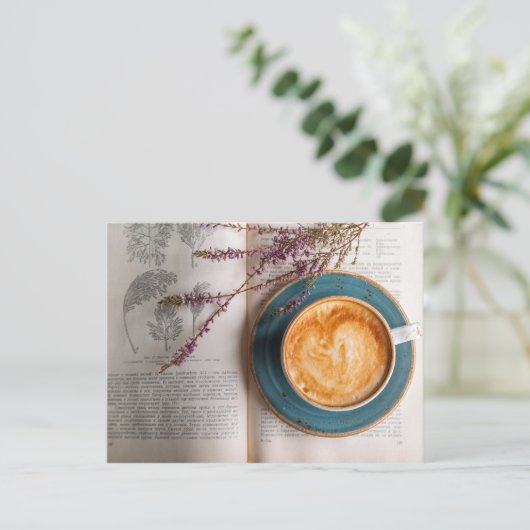 Cappuccino en Bloemenboek Briefkaart (Staand voorkant)