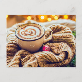 Cappuccino met kerstversiering in deken feestdagenkaart