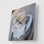 Cappuccino. Vierkante Klok (Hoek)