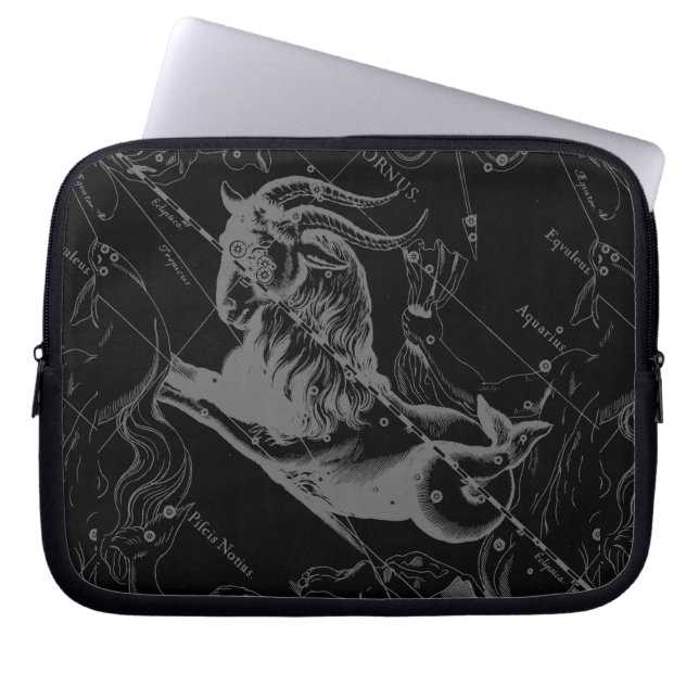 Capricorn Constellation Hevelius 1690 Engraving Laptop Sleeve (Voorkant)