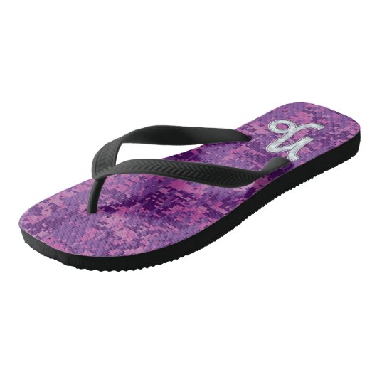 Capricorn Sign on Fuchsia Digital Camouflage Teenslippers (Schuin)
