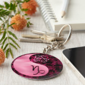 Capricorn Yin Yang Sleutelhanger (Zijkant)