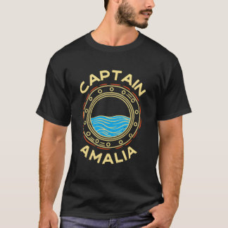 Captain Amalia voornaam gepersonaliseerde bijnaam  T-shirt