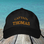 CAPTAIN "name" geborduurd baseball pet/goud Geborduurde Pet<br><div class="desc">Ingeborduurde Petten: Klassiek gouden/zwarte mode honkbal pet met de tekst "CAPTAIN" en uw "naam" voor de beste kapitein op de wereld,  schipper,  vaargoeroe/vakantie-petten</div>