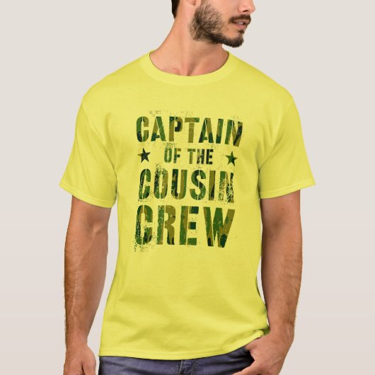 CAPTAIN VAN HET COUSIN CREW Camo Funny Grandma Gra T-shirt (Voorkant)