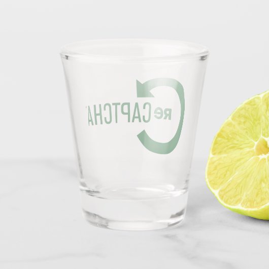 CAPTCHA Shot Glass – Bot-Blocking Barware Glas (Achterkant)