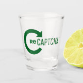 CAPTCHA Shot Glass – Bot-Blocking Barware Glas (Voorkant)