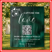 Capture The Love Emerald Green QR Backdrop Wandkleed