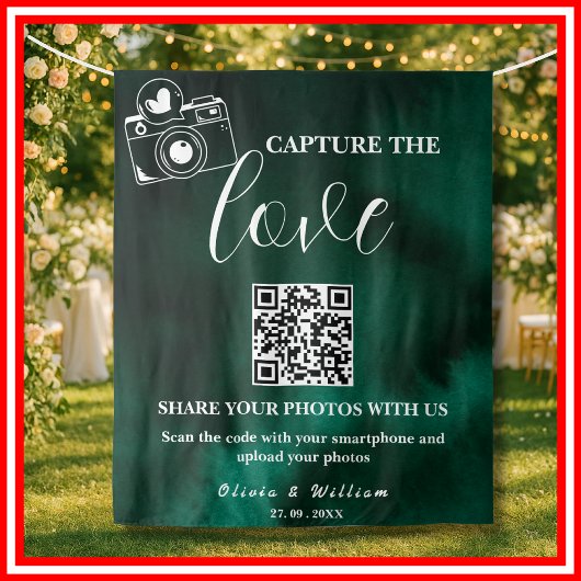 Capture The Love Emerald Green QR Backdrop Wandkleed