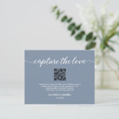 Capture the love QR code wedding photo share blue Kaart (Staand voorkant)