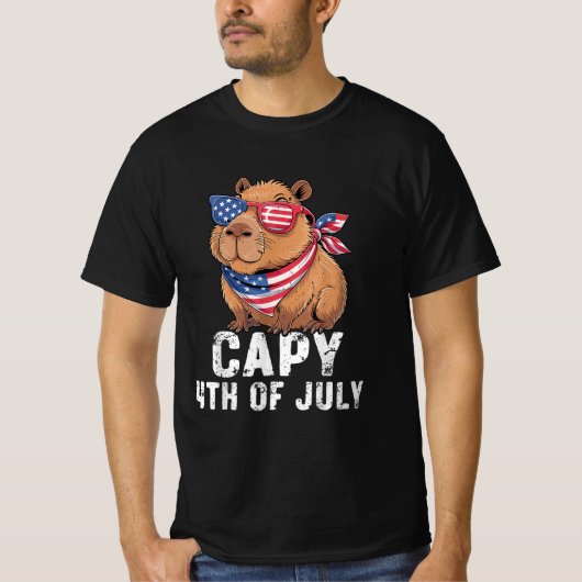 Capy 4th of July Vlag Zonnebril Patriottisch T-shirt (Voorkant)
