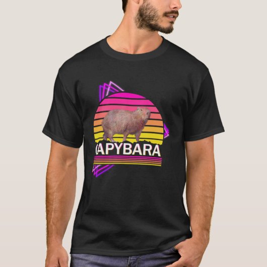 Capybara 80s retro vibe man women  capybara t-shirt (Voorkant)