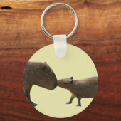 Capybara baby en mam geel sleutelhanger (Voorkant)