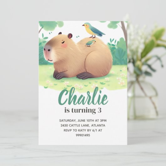 Capybara Birthday Invitation Kaart (Staand voorkant)