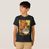Capybara Eating Ramen Noodles T-shirt (Voorkant volledig)
