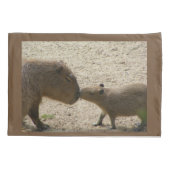 Capybara Mam en Baby Kussensloop (Achterkant)