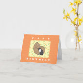 Capybara met Cat Snuggling vriend Happy Birthday Kaart (Gele Bloem)