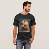 Capybara met roze donut t-shirt (Voorkant volledig)