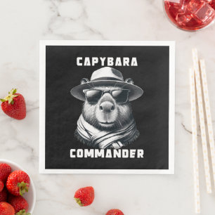 Capybara Met Zonnebril Capy Commandant Servet