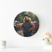 Capybara-monteur: vet, tandwielen en goede vibes grote klok (Huis)