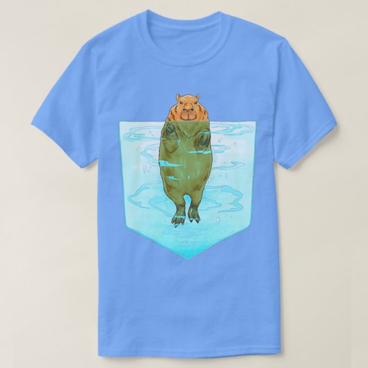 Capybara Pocket Funny in een poolzak T-shirt (Design voorkant)