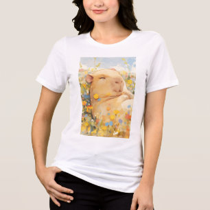 Capybara rustend in vredige weiden Tri-Blend shirt