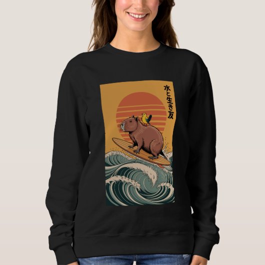 Capybara Surfing Japanese Retro Sunset Trui (Voorkant)