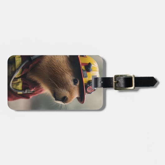 Capybara to the Rescue: Buitengewone brandweerman Bagagelabel (Voorkant horizontaal)