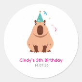 Capybara verjaardagssticker ronde sticker (Voorkant)