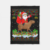 Capybara Xmas Pajamas Ugly Santa Riding Capybara C Fleece Deken (Voorkant)