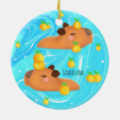 Capybaras in water met Sinaasappels Keramisch Ornament (Achterkant)