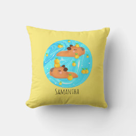 Capybaras in water met Sinaasappels Kussen