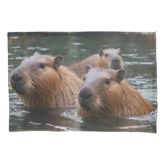 Capybaras' Swimming In The River,  Kussensloop (Voorkant-Links)